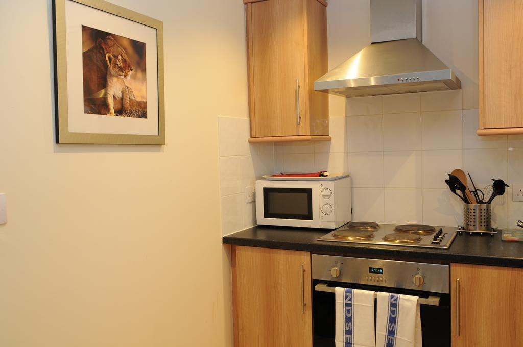 Your Stay Bristol Cotham Lawn ภายนอก รูปภาพ