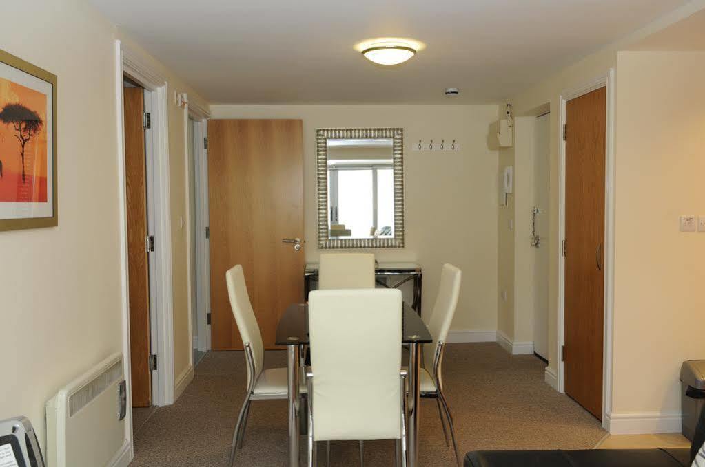 Your Stay Bristol Cotham Lawn ภายนอก รูปภาพ