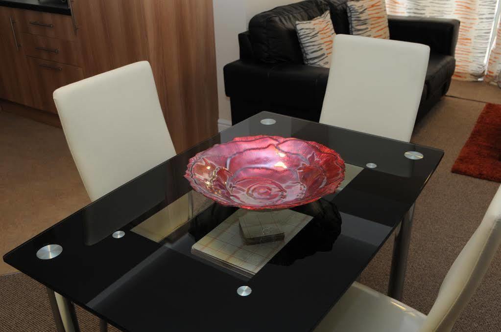 Your Stay Bristol Cotham Lawn ภายนอก รูปภาพ