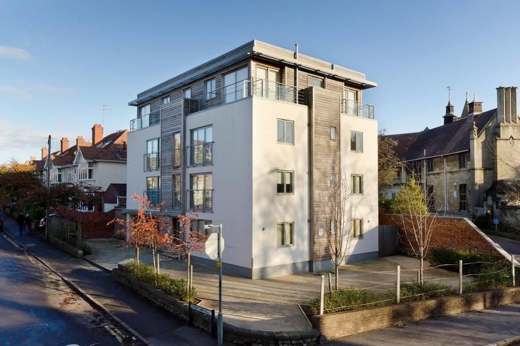Your Stay Bristol Cotham Lawn ภายนอก รูปภาพ